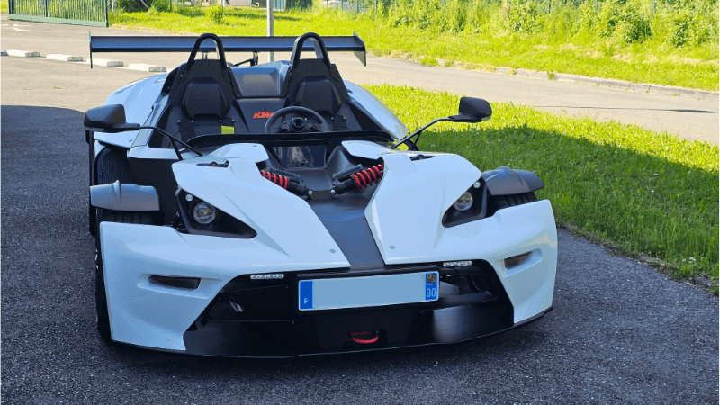 KTM X-Bow blanche